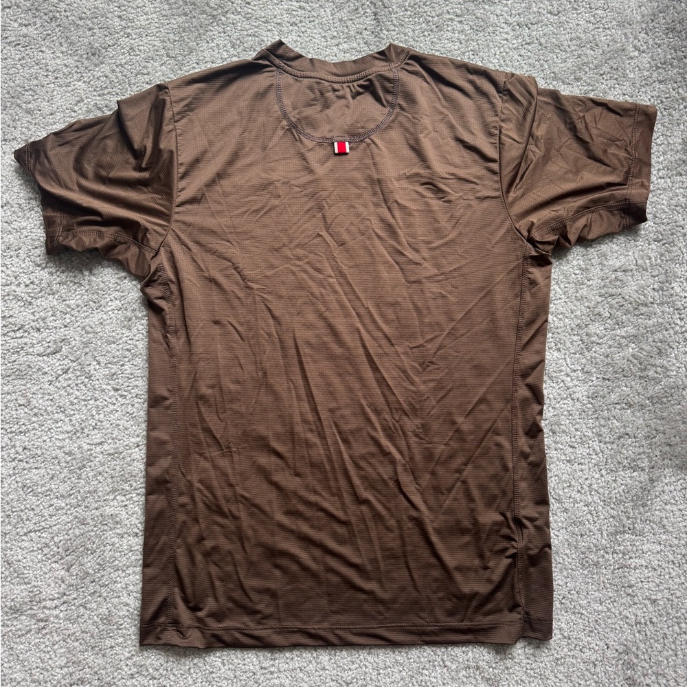 Tracksmith running top (size small) - Picture 5 of 5